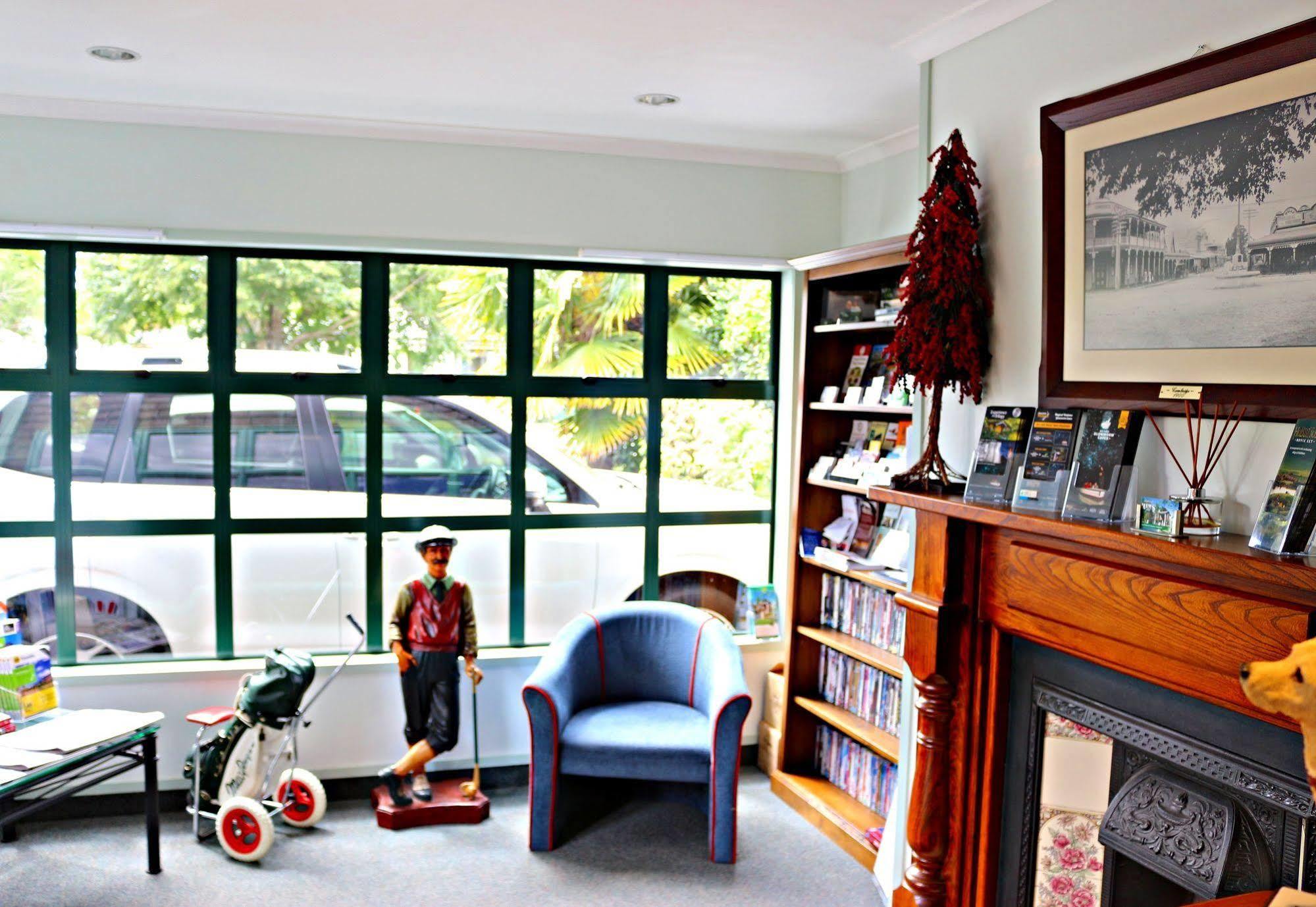 Cambridge Mews Motel Ngoại thất bức ảnh